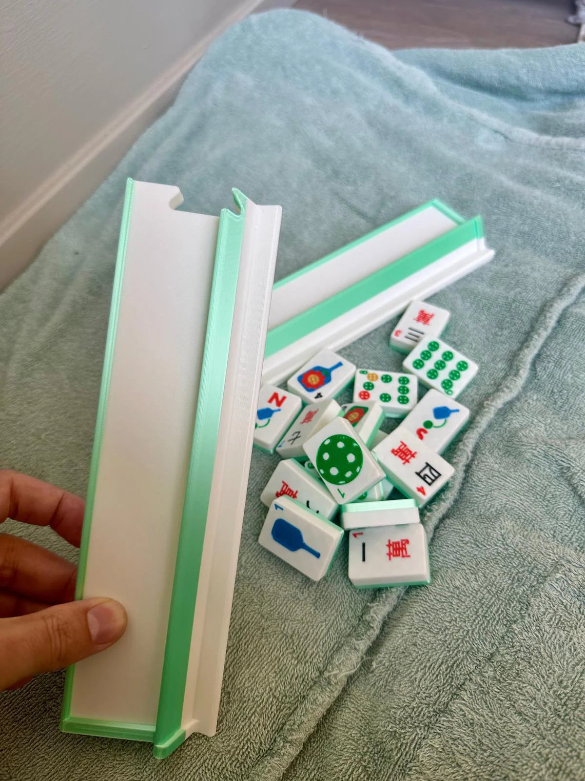 Pool Travel Mahjong Tiles - Pink & Racks