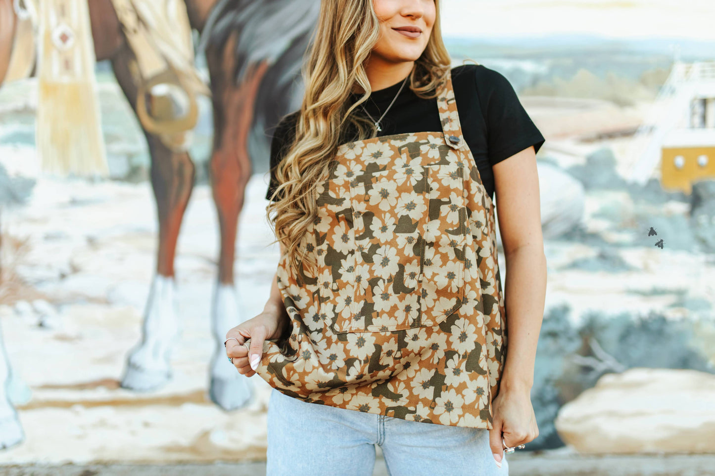 Buckin Bibs Top