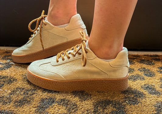 Shelly Sneaker