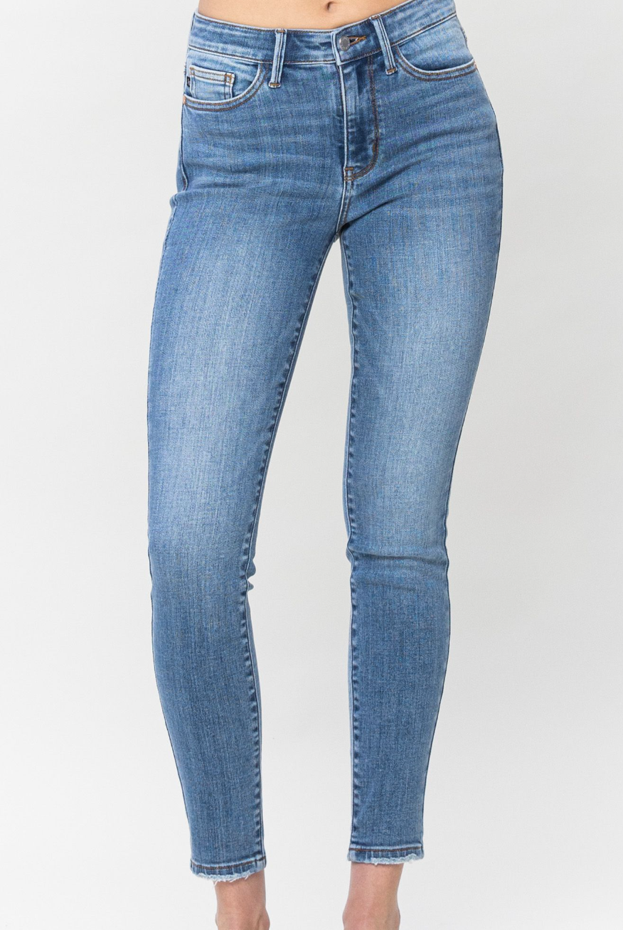 Classic Sassy Snug-Fit Jeans