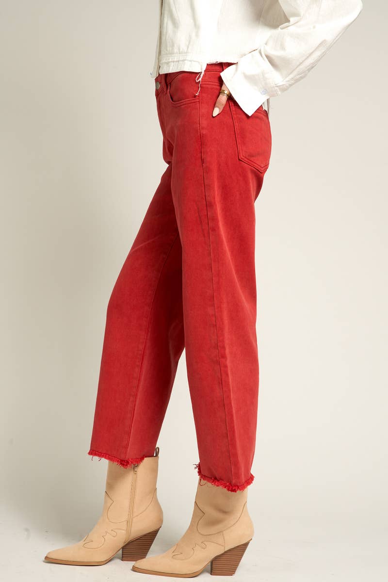 Cropped Jeans with Frayed Hem : Red