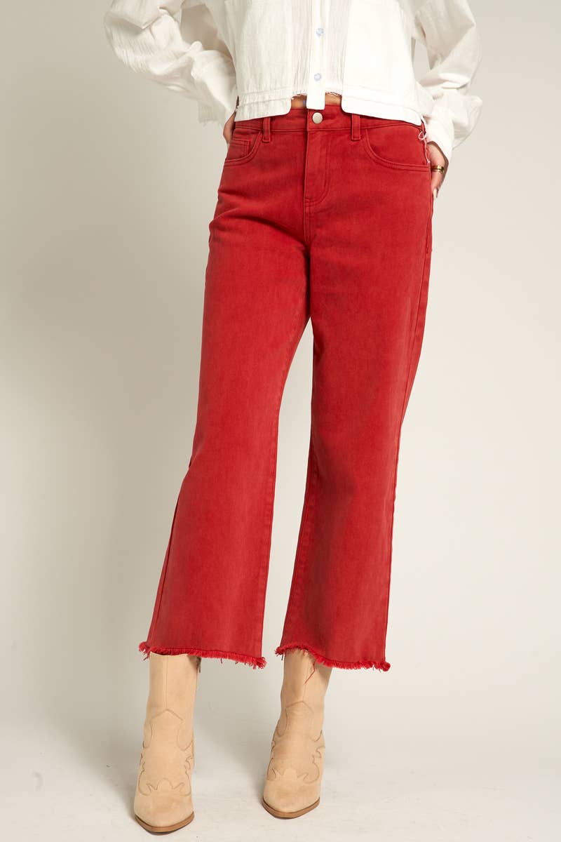 Cropped Jeans with Frayed Hem : Red